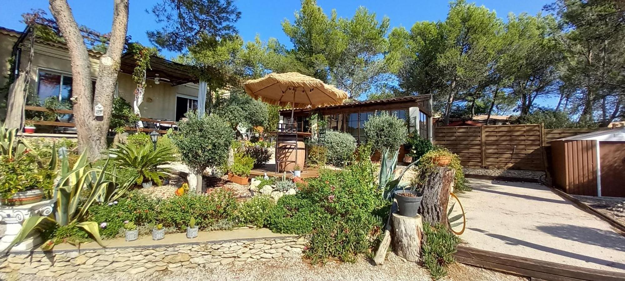 Bed and Breakfast Les Coronilles Beaucaire  Exterior foto